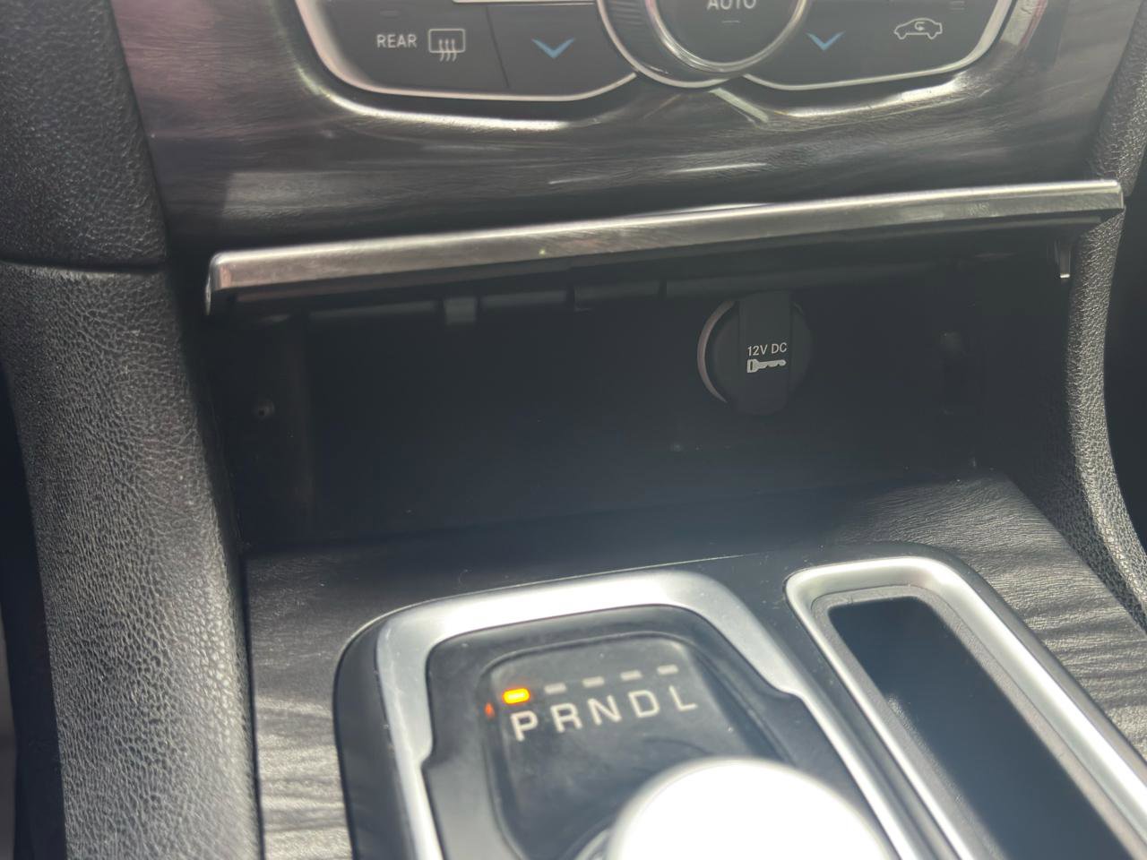 Used 2021 Chrysler 300 Touring w/ Sport Appearance Package image 17