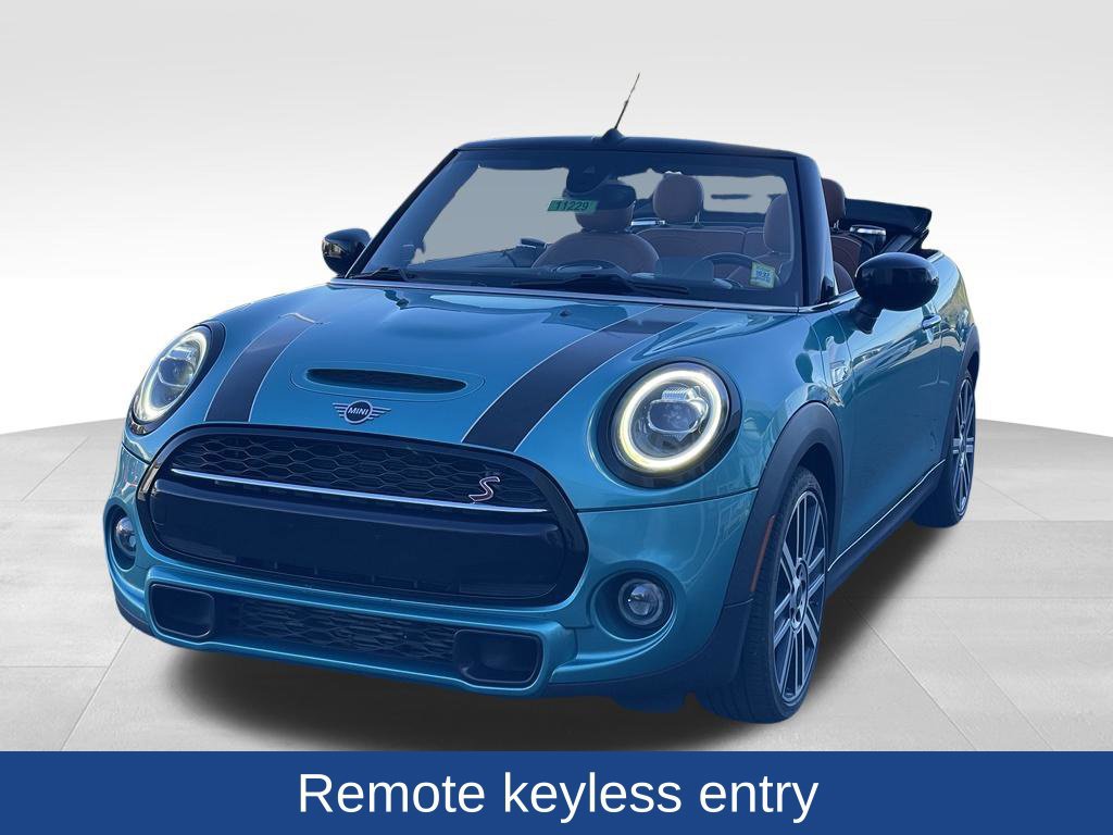 Used 2021 MINI Cooper S FWD image 2