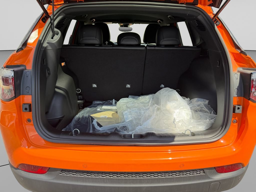 New 2026 Jeep Compass Limited AWD/4WD image 19