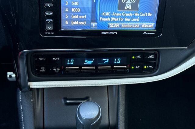 Used 2016 Scion iM FWD image 19