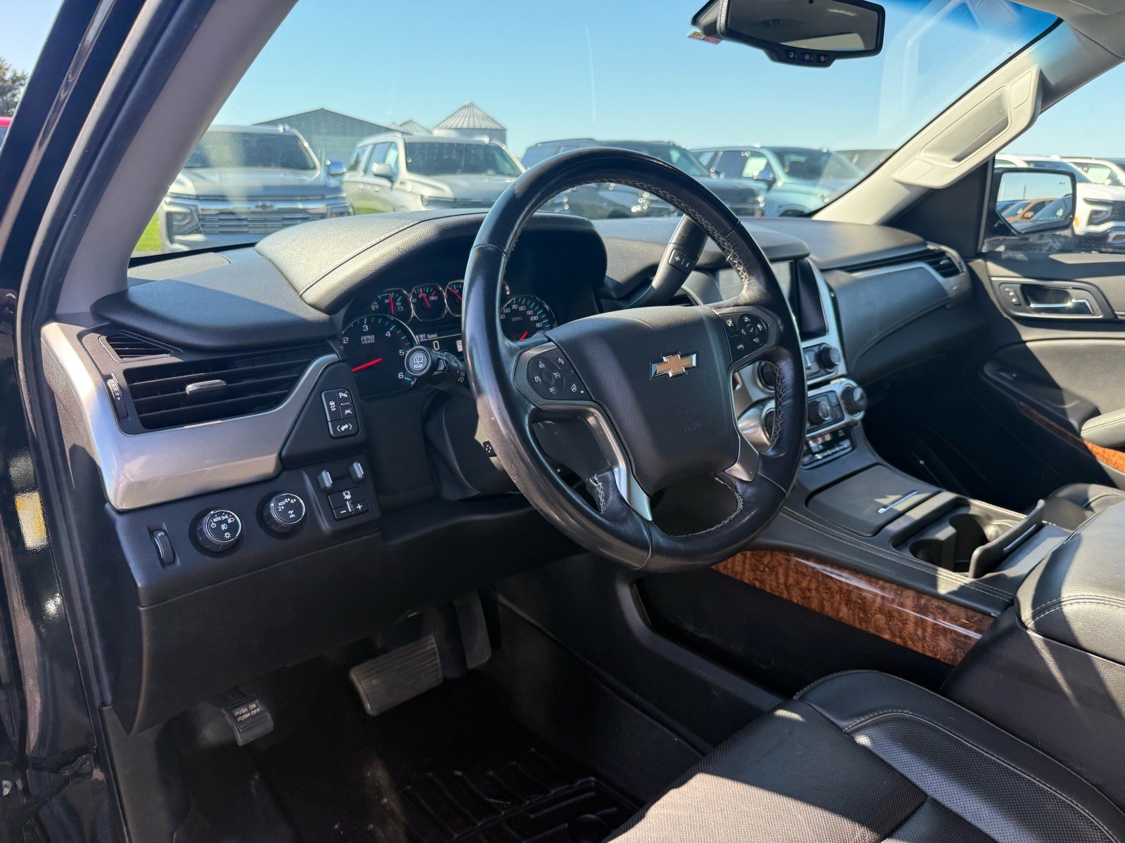 Used 2019 Chevrolet Tahoe Premier AWD/4WD image 14
