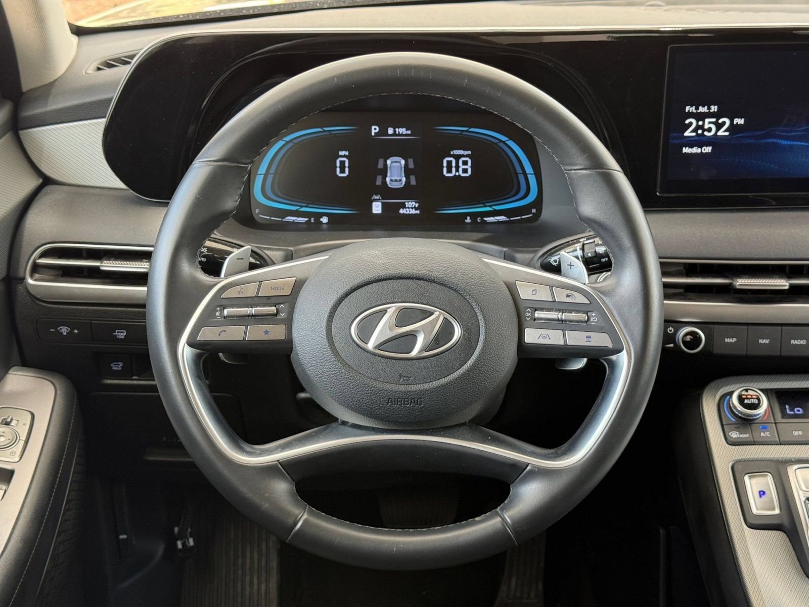 Used 2025 Hyundai Palisade SEL AWD/4WD image 29