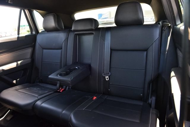 Certified 2023 Volkswagen Atlas Cross Sport SEL R-Line AWD/4WD image 22
