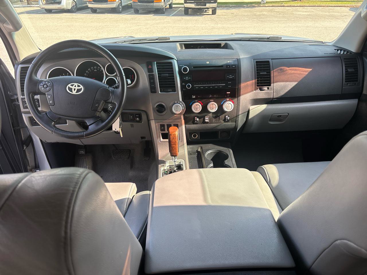Used 2010 Toyota Tundra Limited AWD/4WD image 10