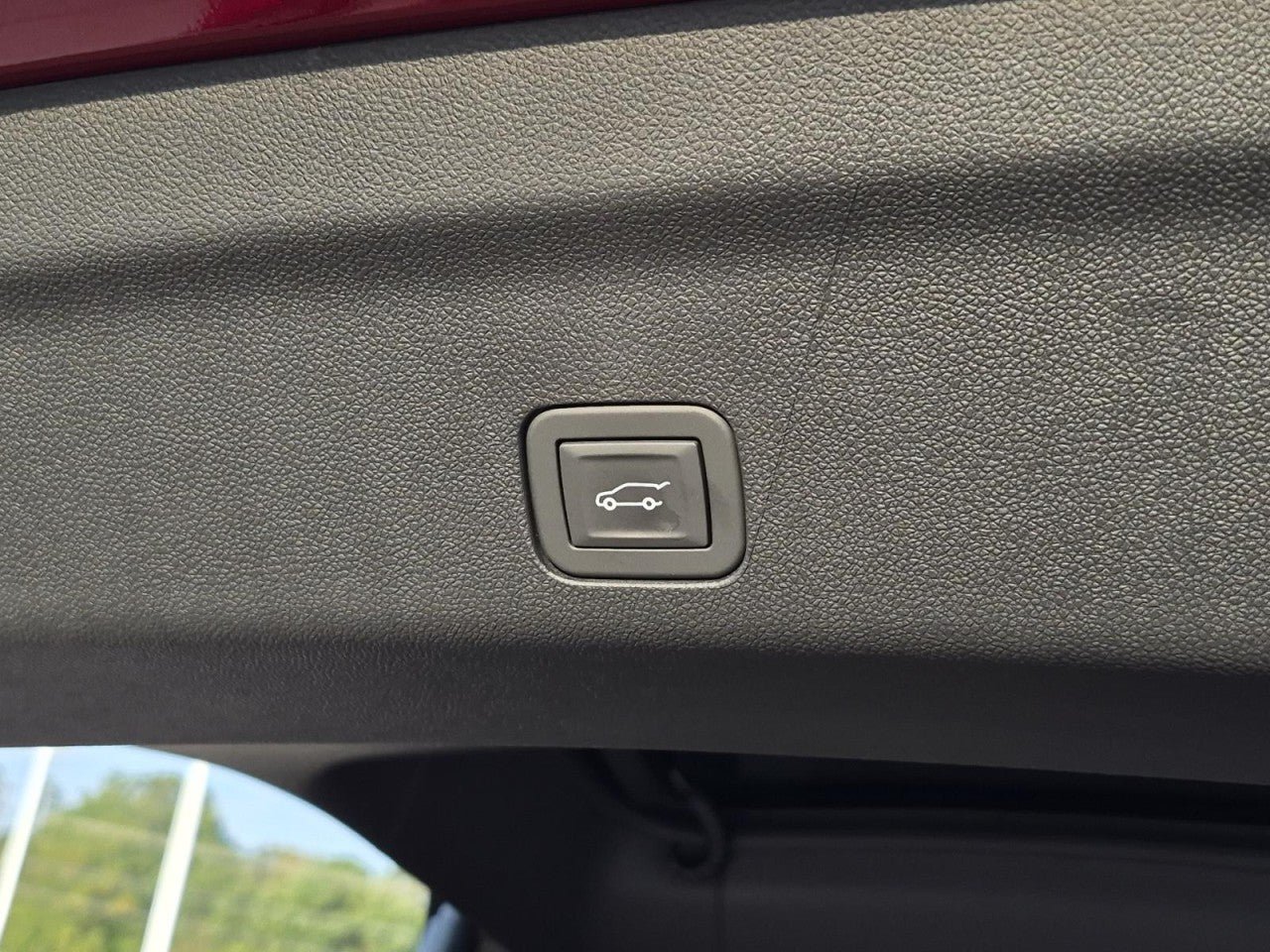 Certified 2026 Chevrolet Tahoe Premier w/ Sun And Tow Package AWD/4WD image 10