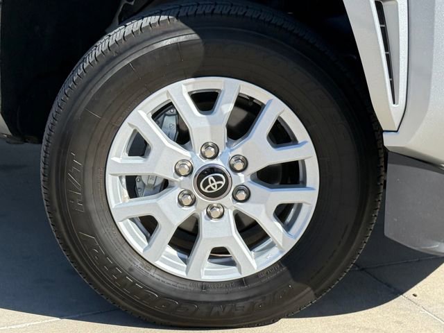 Used 2025 Toyota Tacoma SR5 image 2