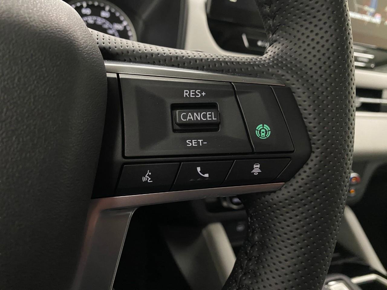 New 2026 Mitsubishi Outlander SE image 17