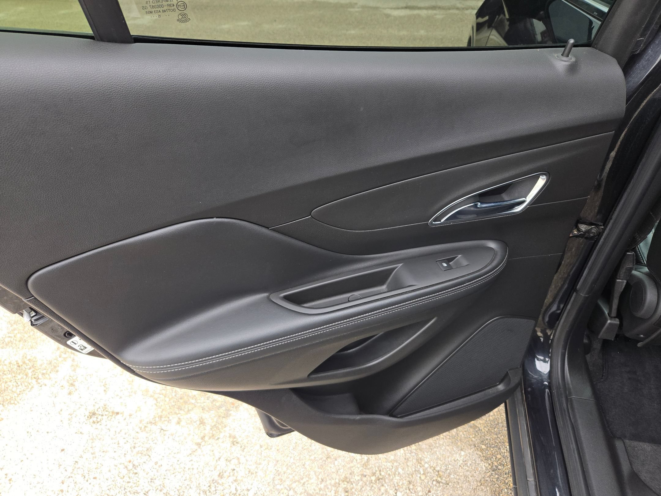 Used 2015 Buick Encore FWD image 14