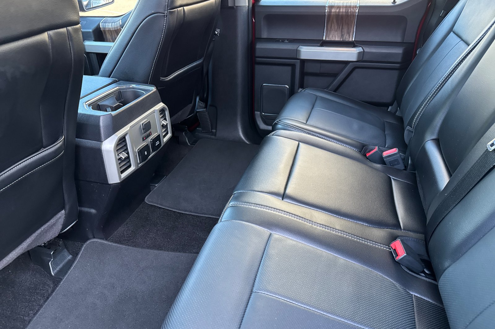 Certified 2018 Ford F150 Lariat w/ Equipment Group 502A Luxury image 12