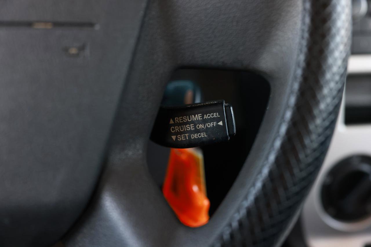 Used 2009 Dodge Caliber SXT image 26