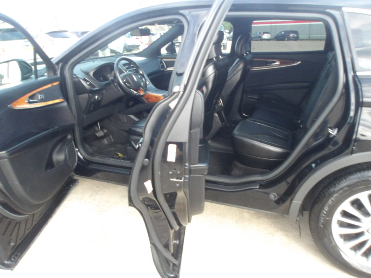 Used 2016 Lincoln MKX Select w/ Select Plus Package image 15