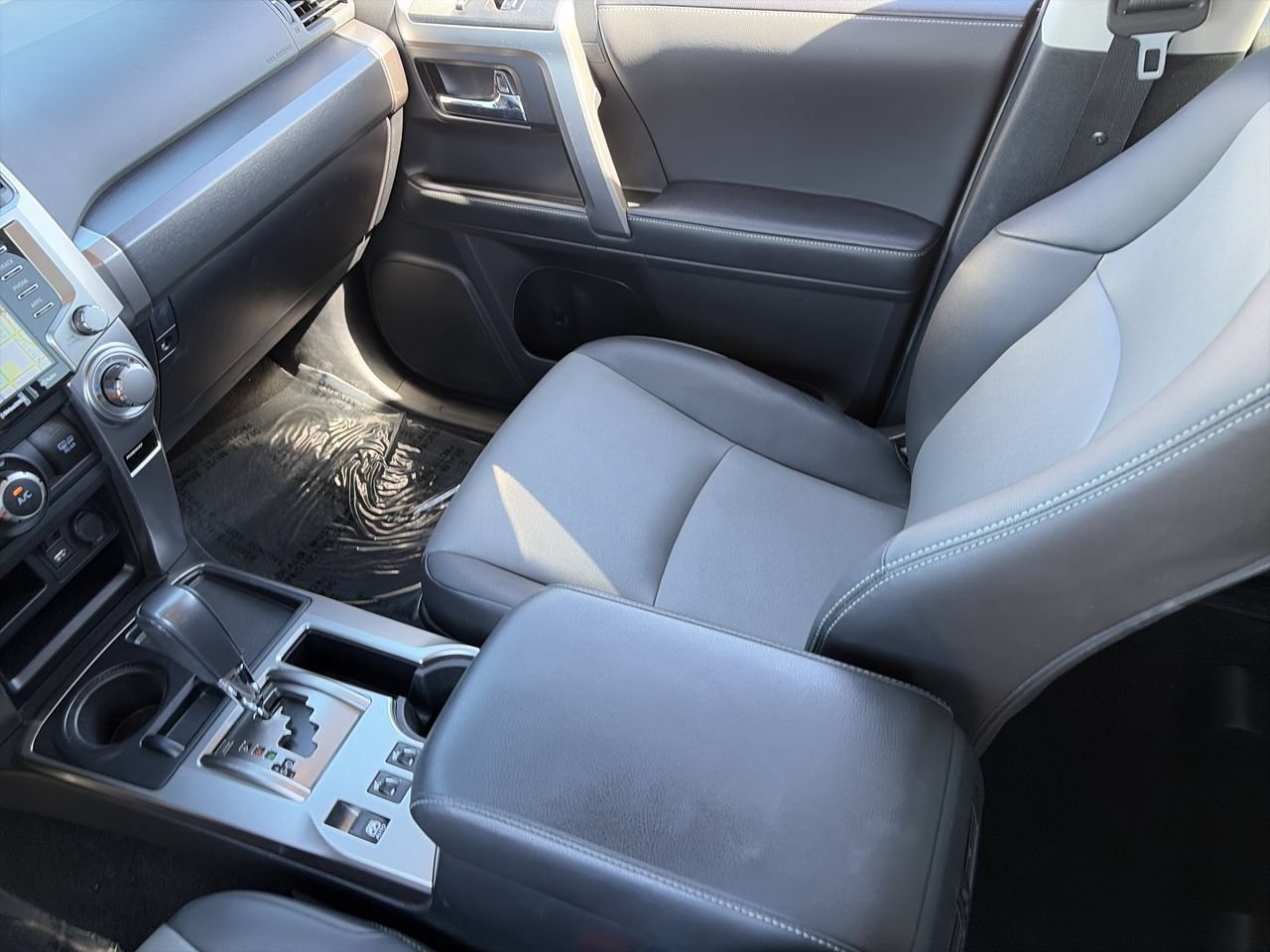 Used 2023 Toyota 4Runner SR5 Premium w/ Moonroof Package RWD image 20