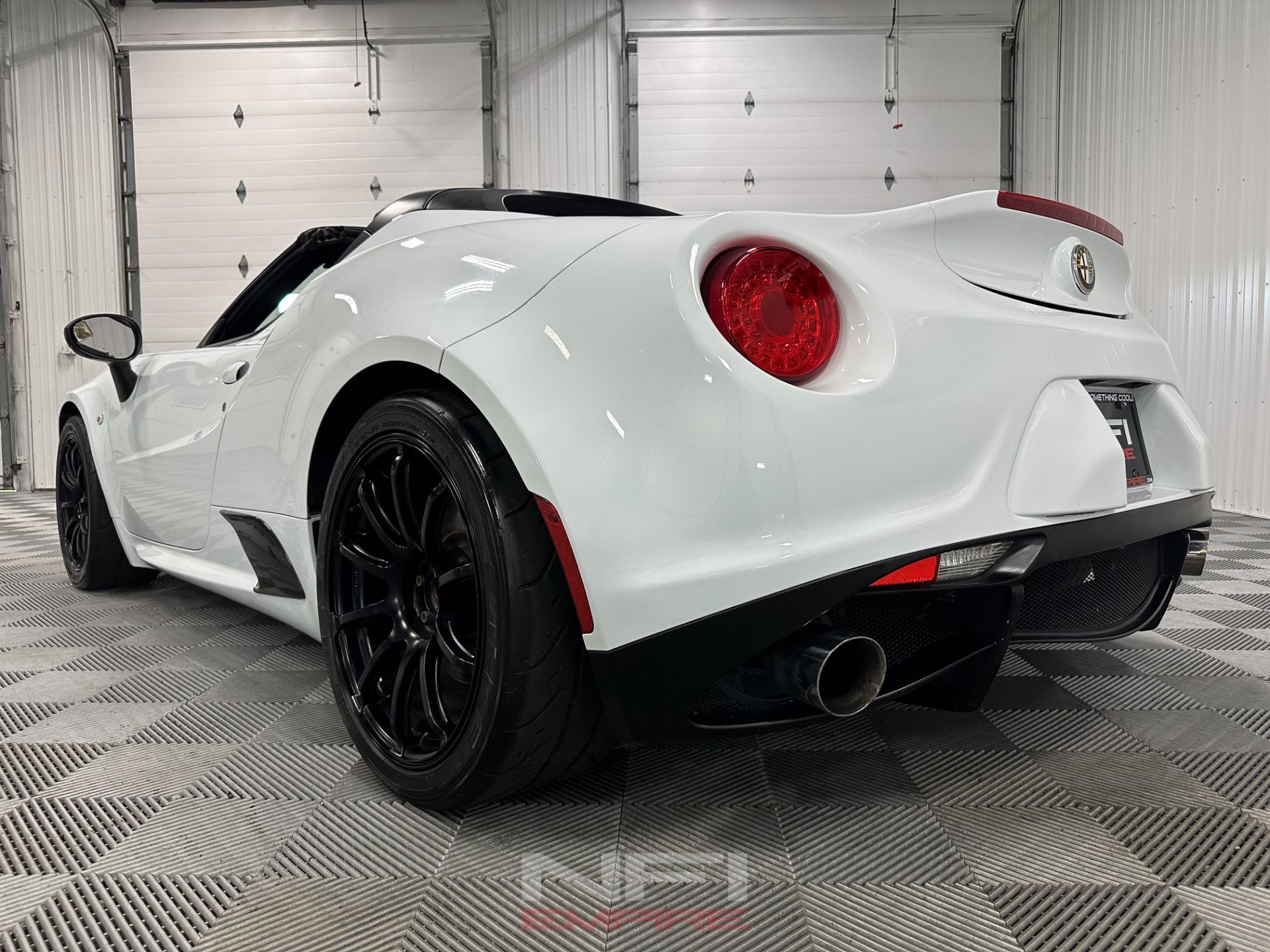 Used 2016 Alfa Romeo 4C Spider w/ Spider Track Package 3 RWD image 30