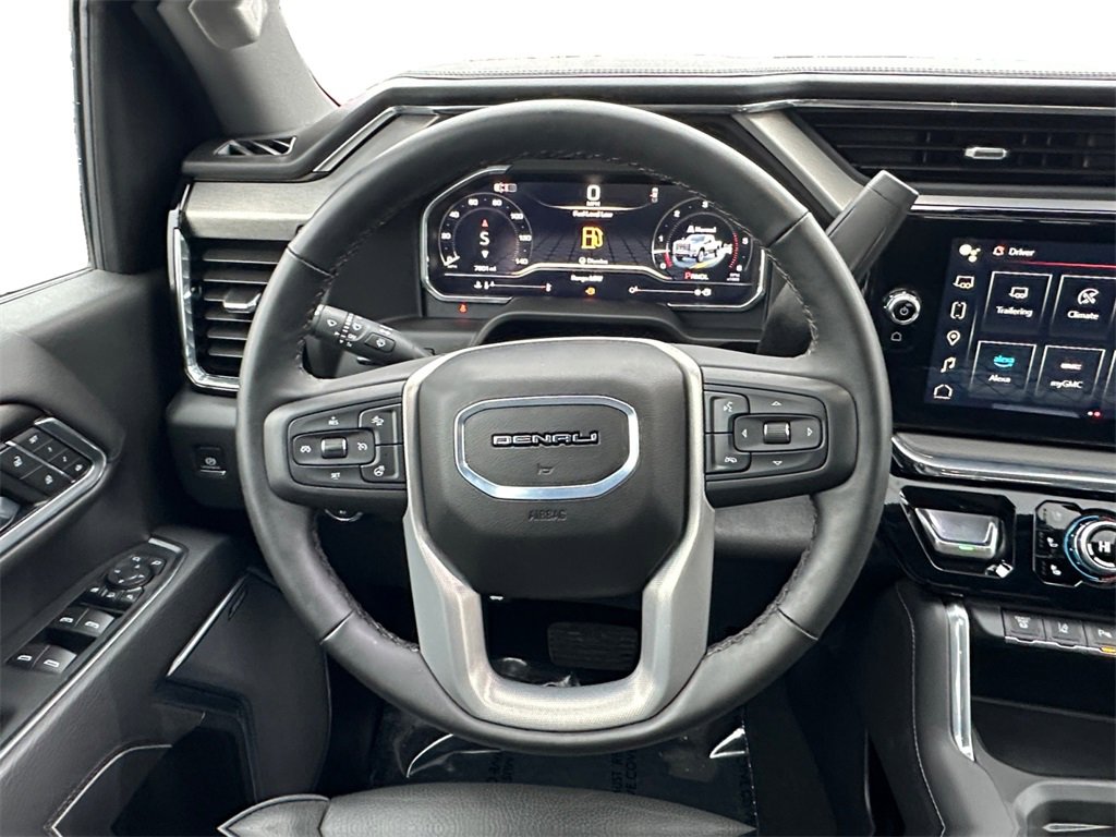 Used 2025 GMC Sierra 2500 Denali image 12