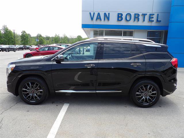 Certified 2023 GMC Terrain Denali w/ Black Diamond Edition AWD/4WD image 2