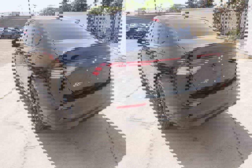 Used 2025 Honda Accord SE image 7