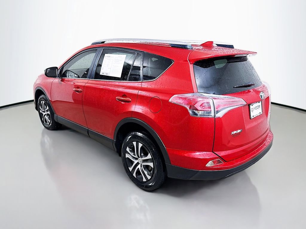 Used 2016 Toyota RAV4 LE image 5