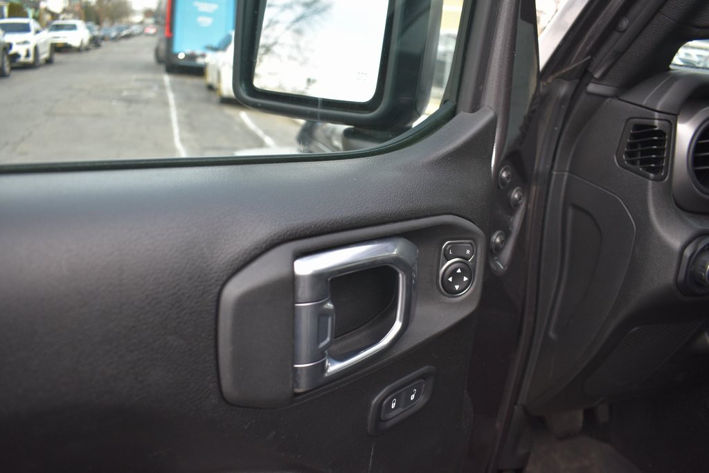 Used 2023 Jeep Wrangler Willys image 14