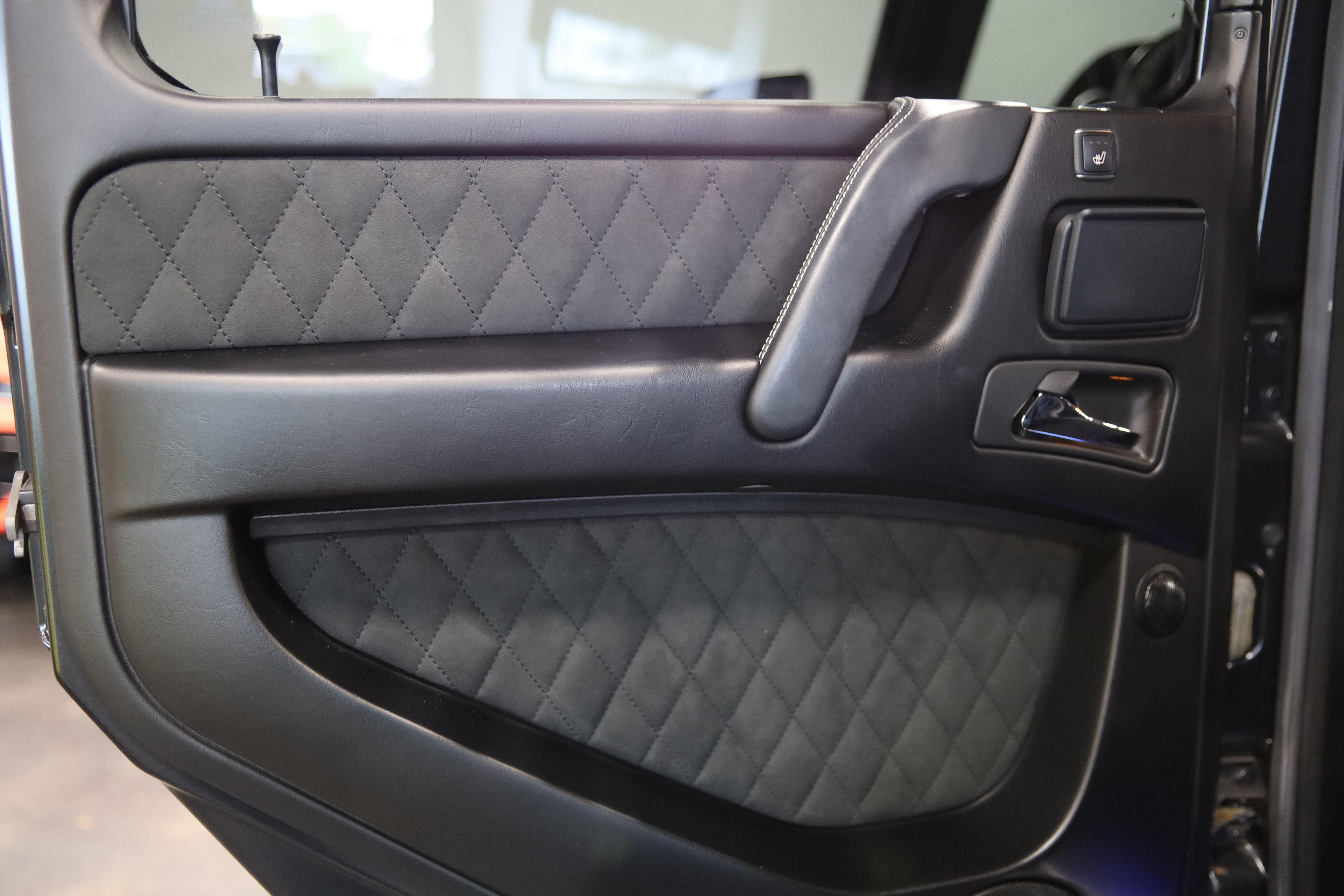 Used 2018 Mercedes-Benz G 550 Squared image 41