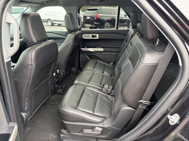 Used 2022 Ford Explorer Limited w/ Equipment Group 301A image 12