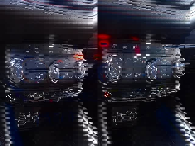 Used 2022 Dodge Durango R/T image 34