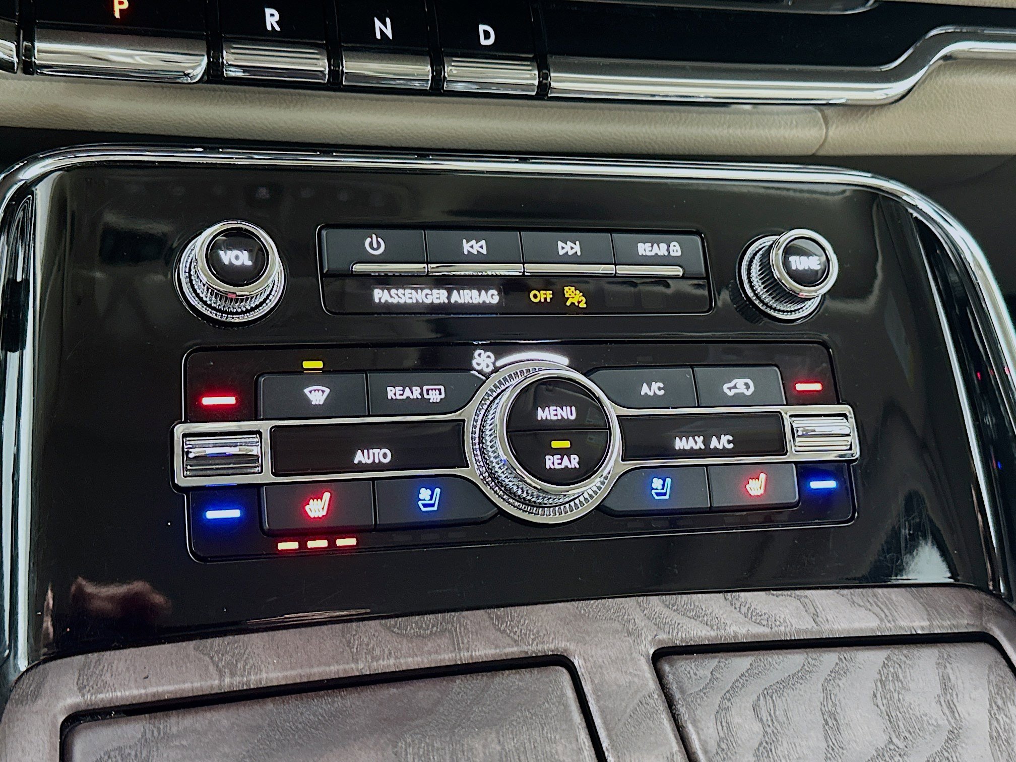 Used 2022 Lincoln Navigator Reserve image 17