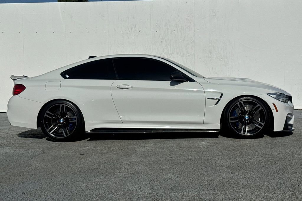 Used 2016 BMW M4 Coupe RWD image 2
