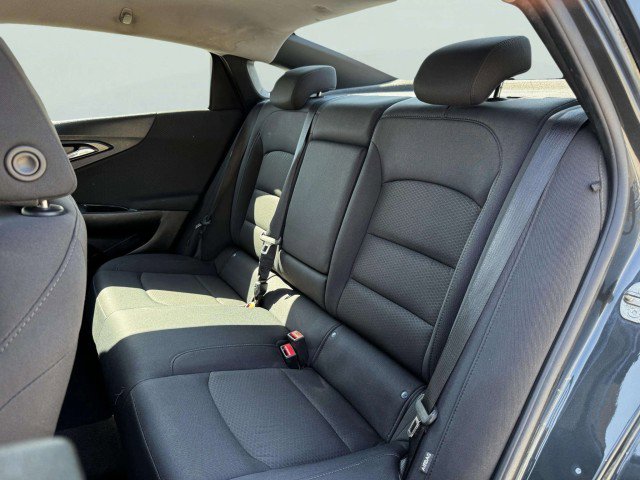 Used 2016 Chevrolet Malibu LT image 37