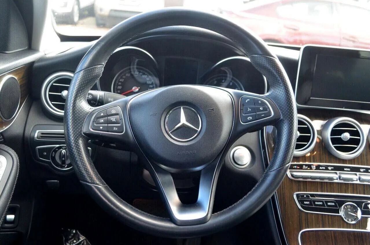 Used 2015 Mercedes-Benz C 300 Sedan image 35