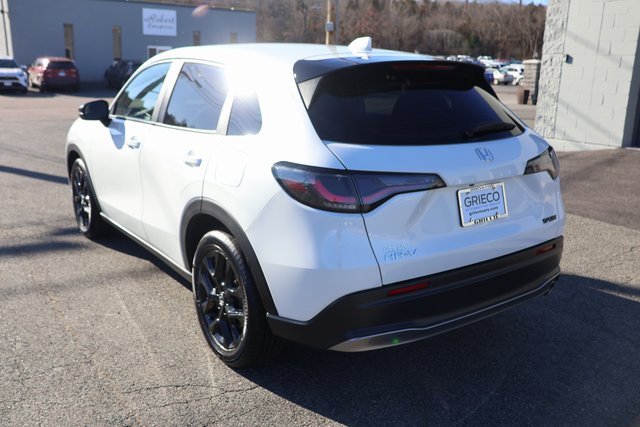 Used 2023 Honda HR-V Sport image 6