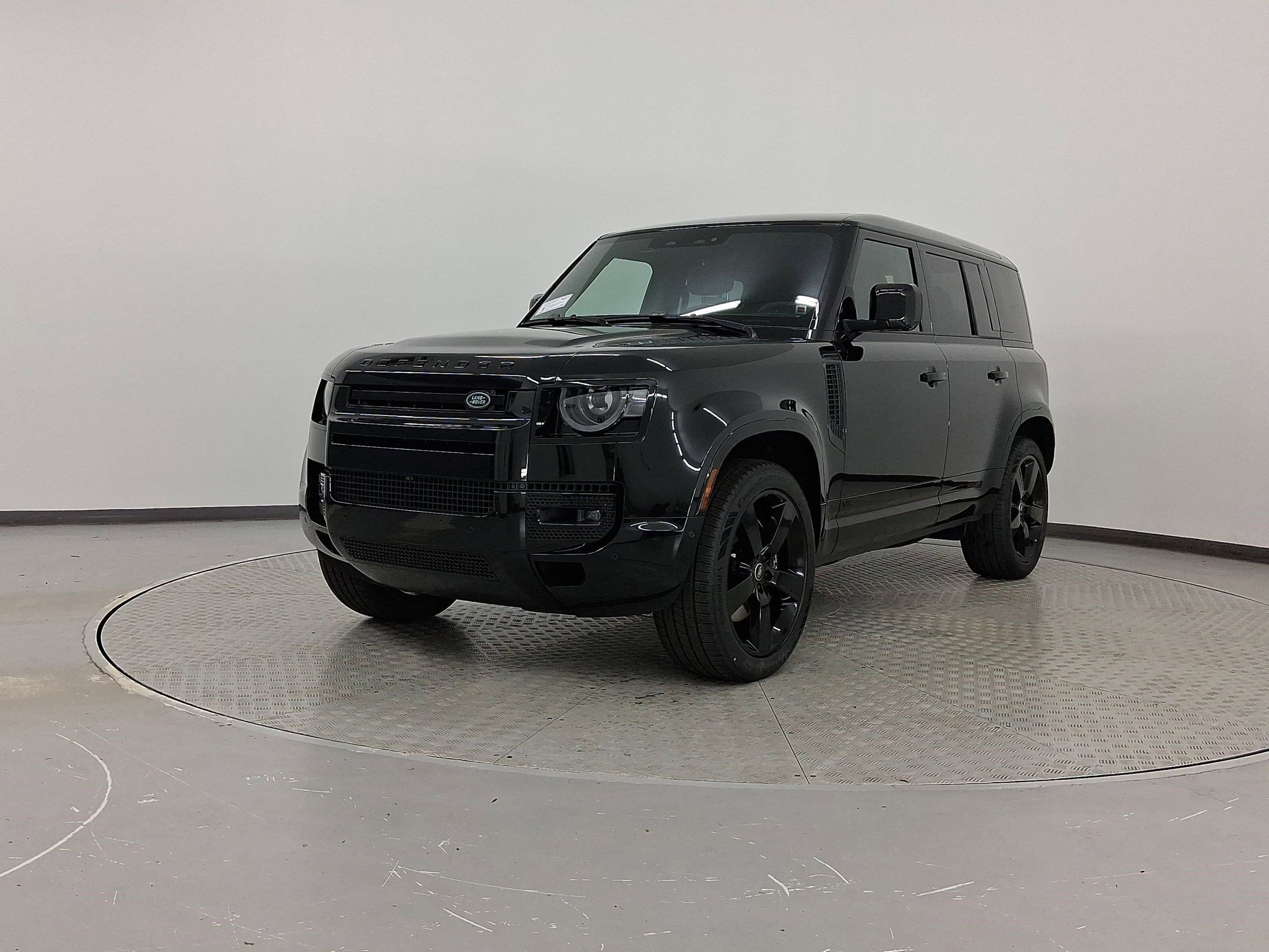New 2025 Land Rover Defender 110 V8 image 1