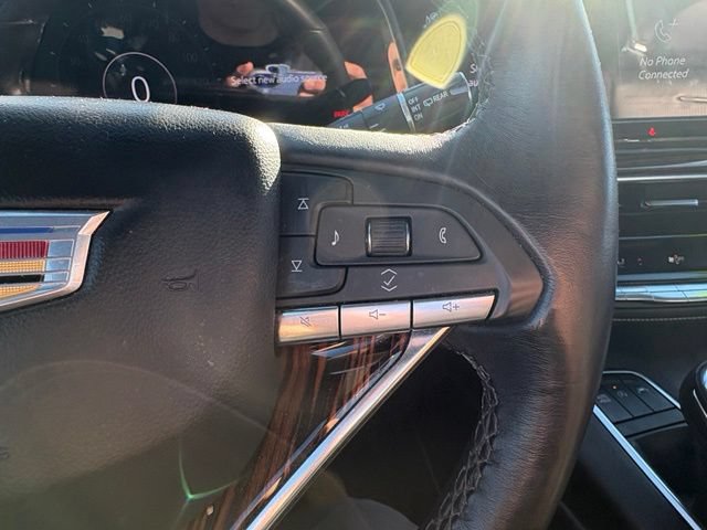 Used 2023 Cadillac Escalade ESV Premium Luxury AWD/4WD image 16