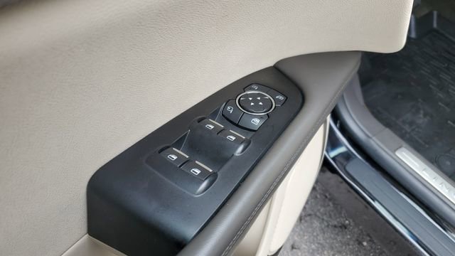 Used 2020 Lincoln Nautilus FWD w/ Equipment Group 101A image 8