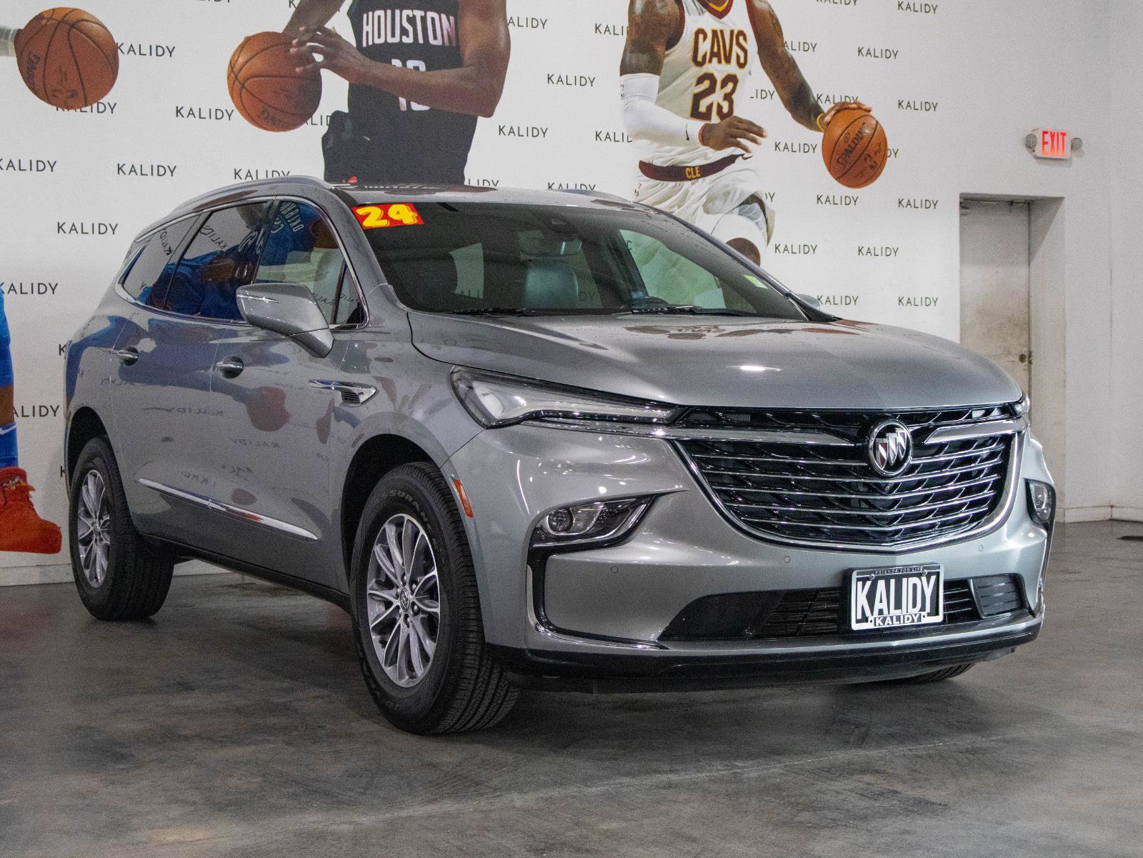 Used 2024 Buick Enclave Essence w/ Sound and Sites Package image 19