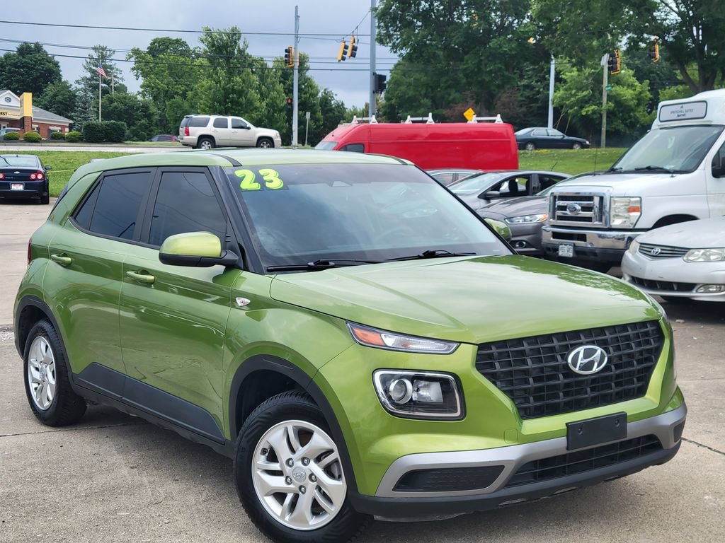 Used 2023 Hyundai Venue SE FWD image 31