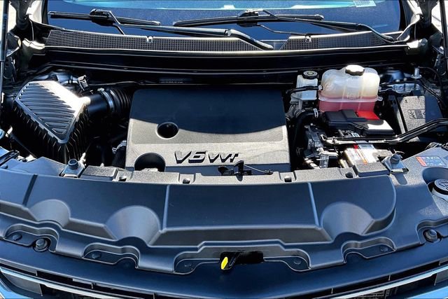 Used 2021 Chevrolet Traverse LT image 30