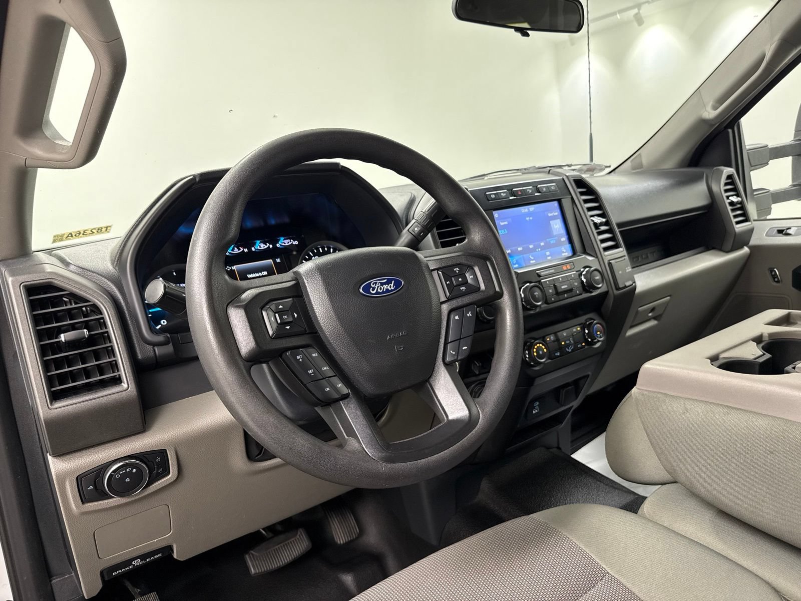 Used 2022 Ford F350 XL w/ STX Appearance Package AWD/4WD image 15