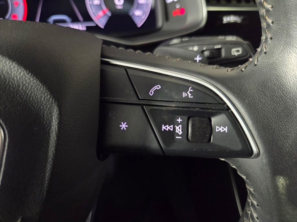 Used 2019 Audi Q8 Premium w/ Convenience Package image 19
