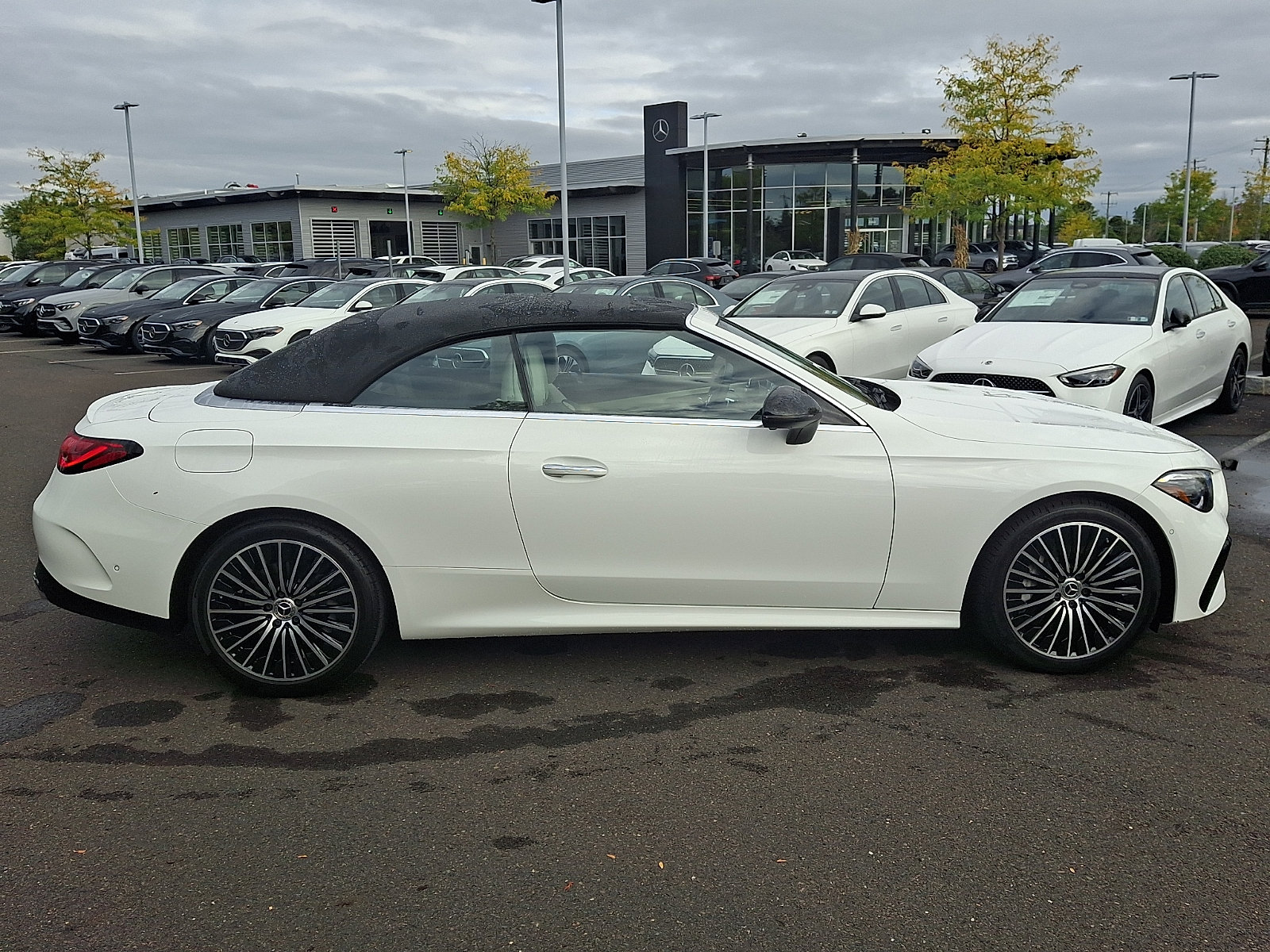 Certified 2024 Mercedes-Benz CLE 450 4MATIC Cabriolet image 7