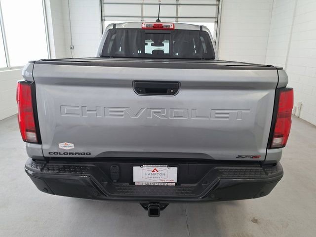 Used 2024 Chevrolet Colorado ZR2 w/ ZR2 Convenience Package III AWD/4WD image 7
