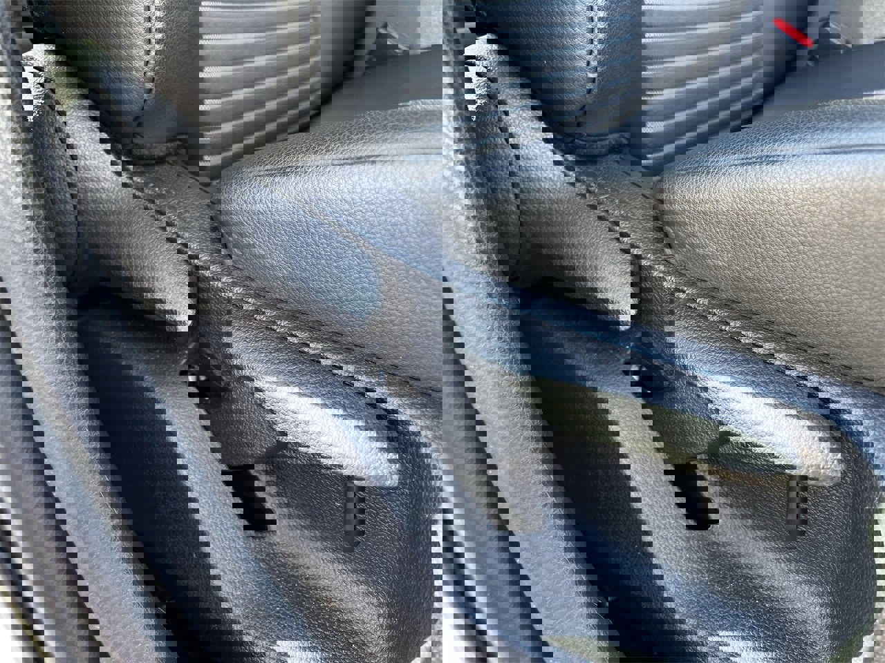 Used 2023 Toyota Camry SE image 25