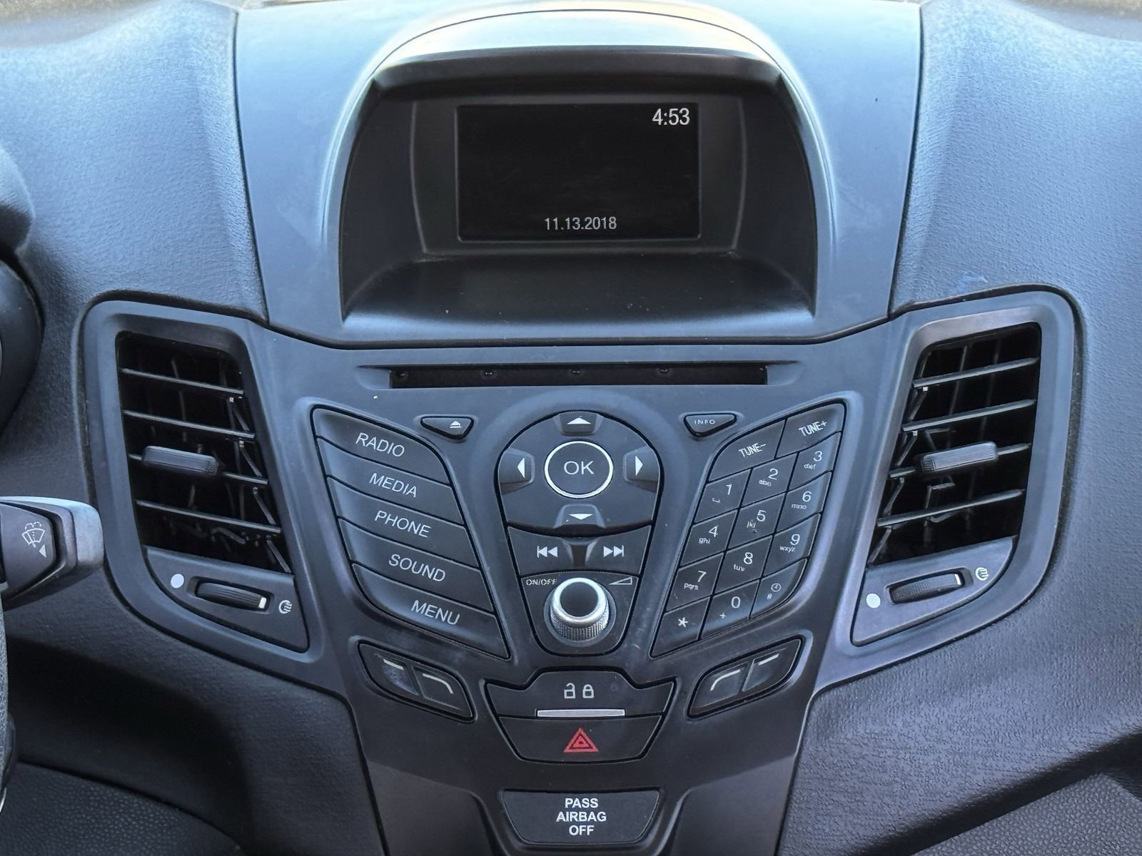 Used 2019 Ford Fiesta SE image 18