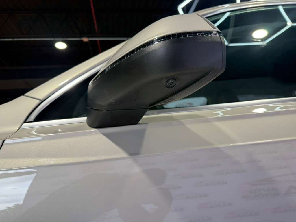 Used 2024 Audi Q7 Premium Plus image 8