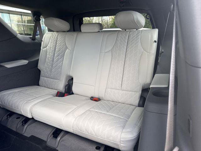 New 2026 Cadillac Escalade IQL Sport 1 w/ LPO, Floor Liner Package AWD/4WD image 11