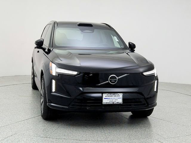 New 2025 Volvo EX90 Plus image 2