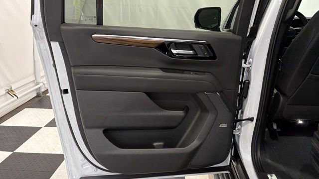New 2026 Chevrolet Suburban High Country image 22