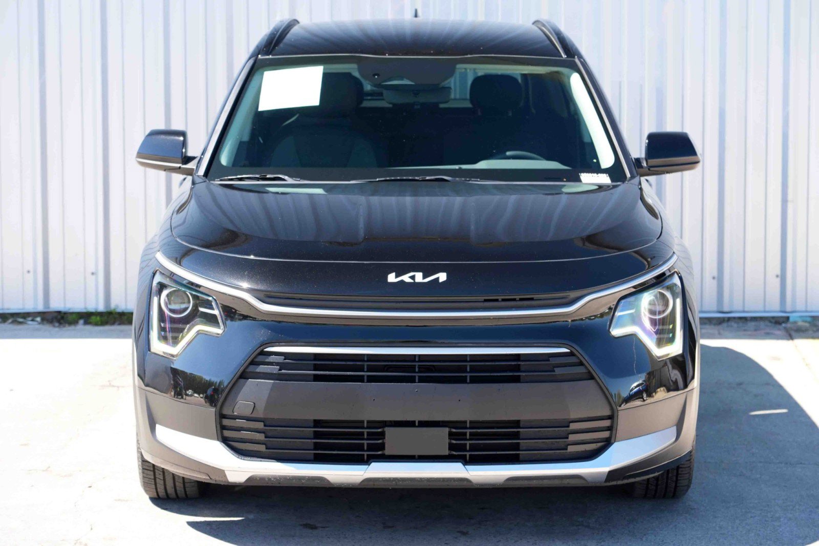 Used 2023 Kia Niro EX FWD image 40