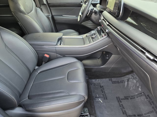 Used 2025 Hyundai Palisade Calligraphy image 13