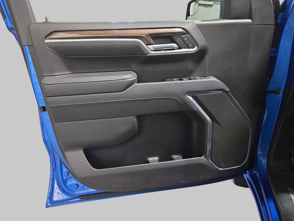 Used 2025 Chevrolet Silverado 1500 LT image 28