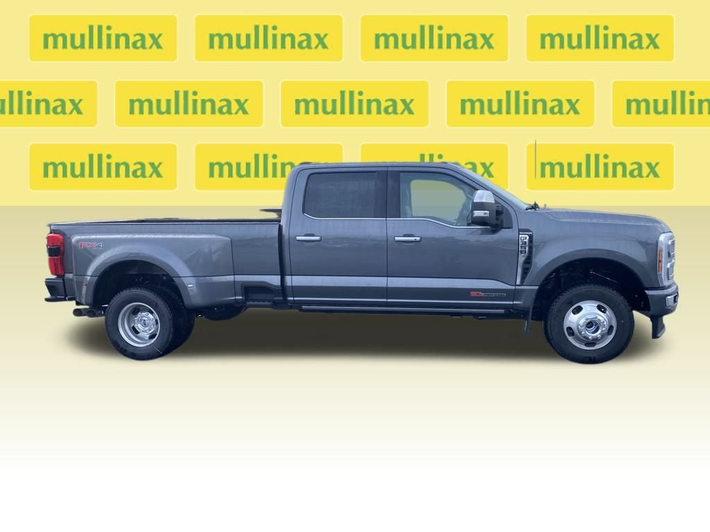 New 2026 Ford F350 Platinum w/ Platinum Plus Package image 2